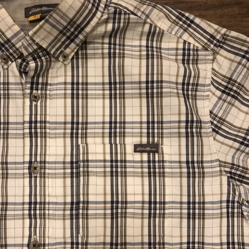 Eddie Bauer Men's Large Checkered Long Sleeved Button Down Classic Fit Shirt - Picture 2 of 5